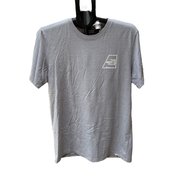 Men's Large - The North Face Short Sleeve Light Gray T-Shirt - Picture 1 of 8